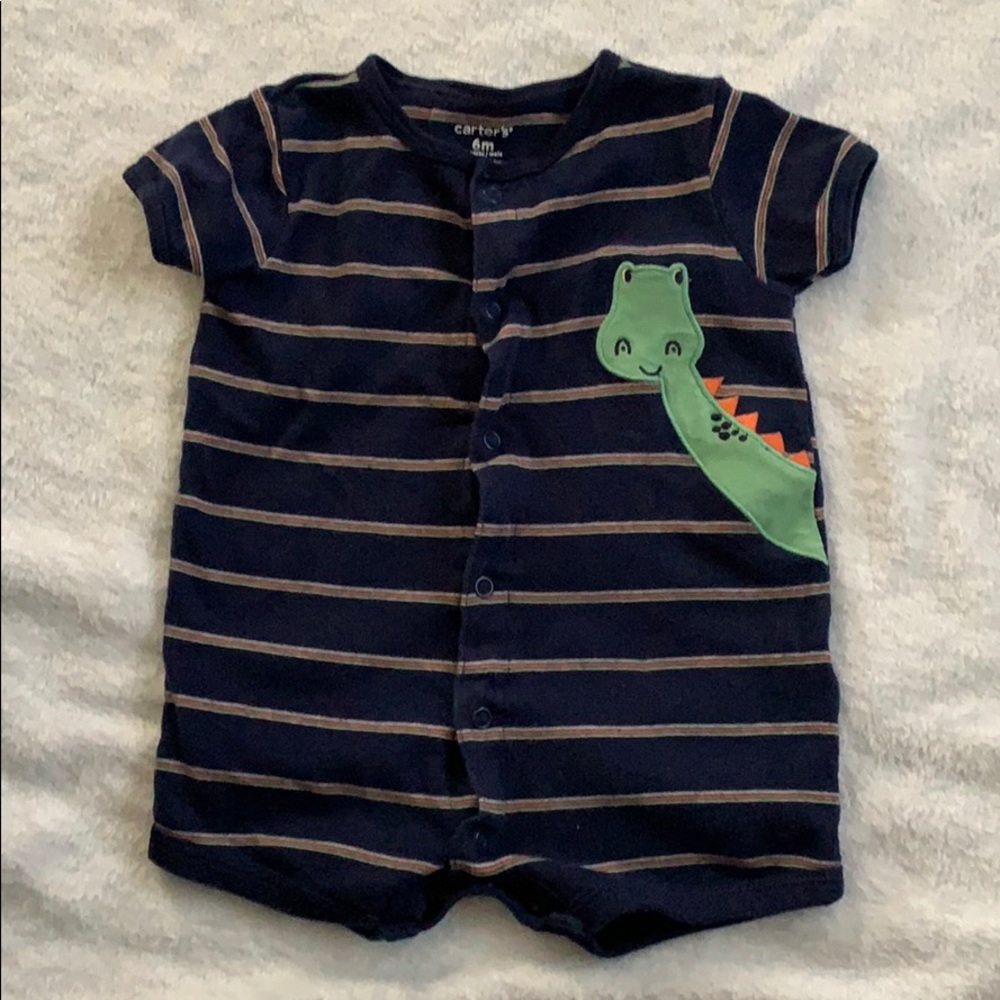 5/$25🛍 carters dinosaur 🦖 romper